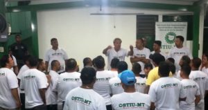 Presidente do STIU MT, Dillon Caporossi, agradece a presença de todos